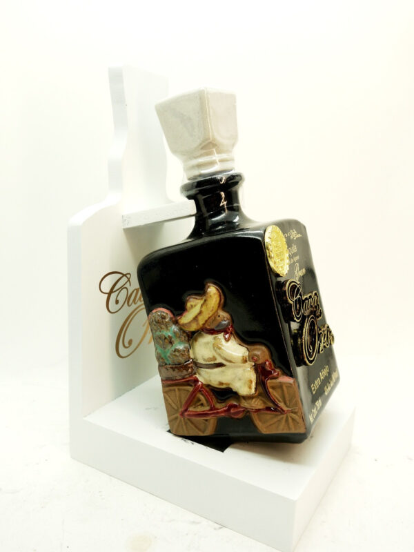 Cava de Oro 6 Years Extra Anejo Rodo Padilla Limited Black Edition