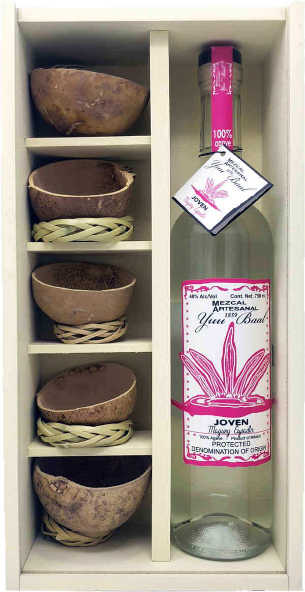 Yuu Baal Mezcal with Jicara tasting Wood Box